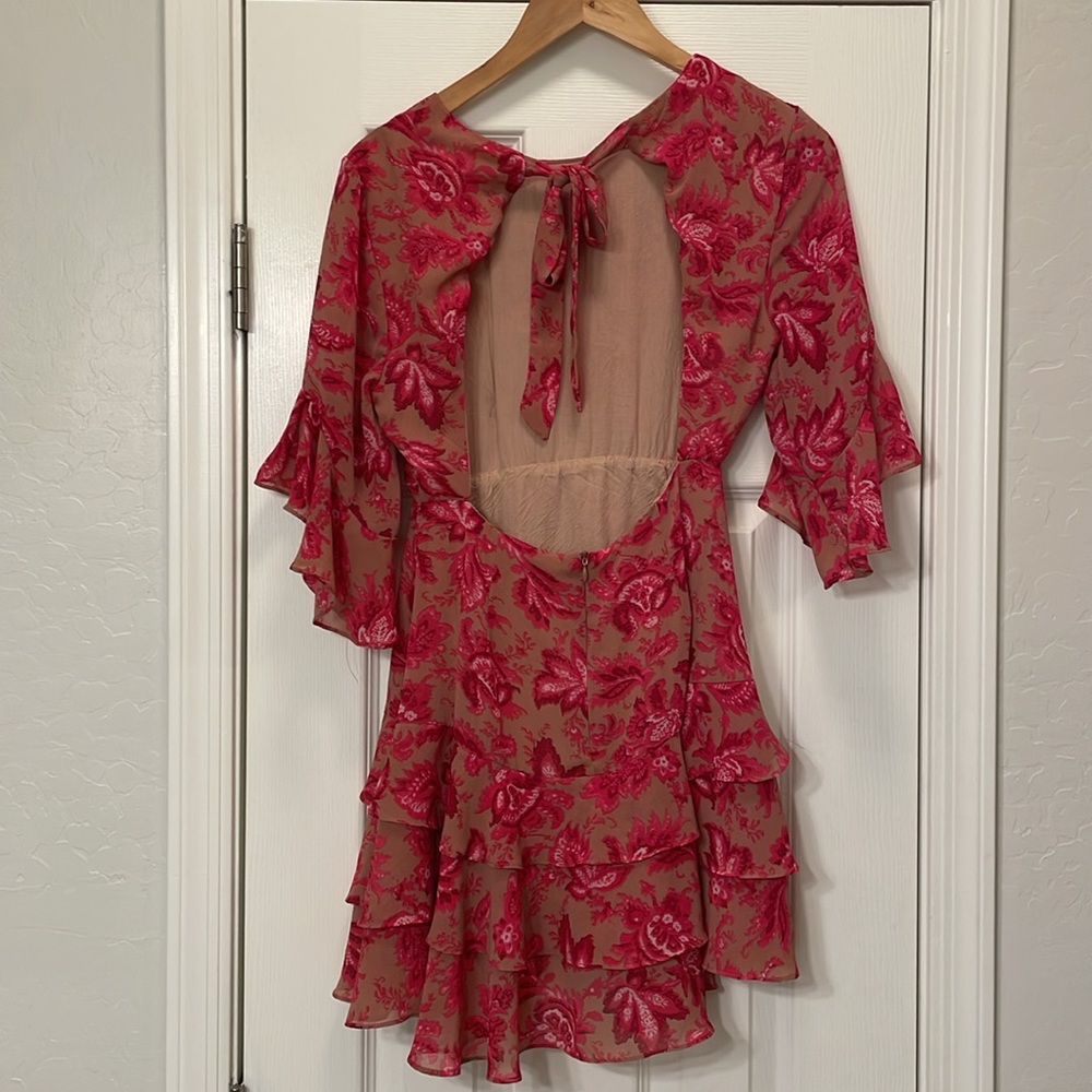 Influencer favorite Christy Dress - Picture 7 of 11